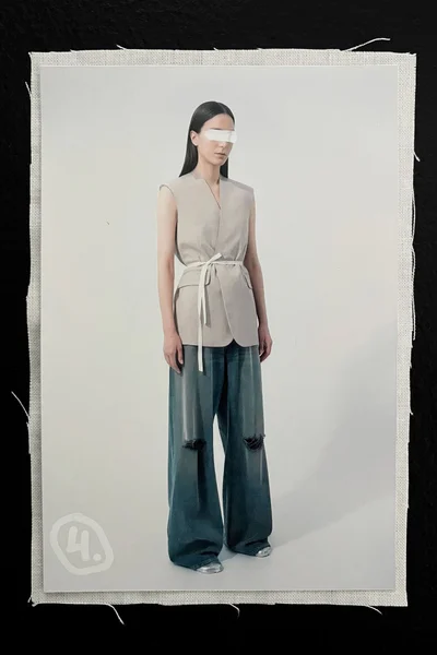 Look 28